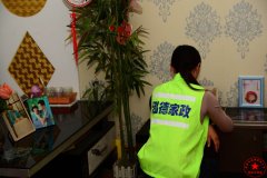 南阳月嫂泓德家政公司_社旗月嫂培训学校,宝宝转奶后会拉肚子？