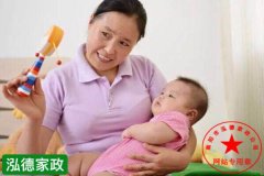 南阳月嫂泓德家政公司_肺炎患儿为什么会吐泡泡？