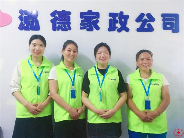 淅川专业月嫂教你怎样让宝宝乖乖吃饭。